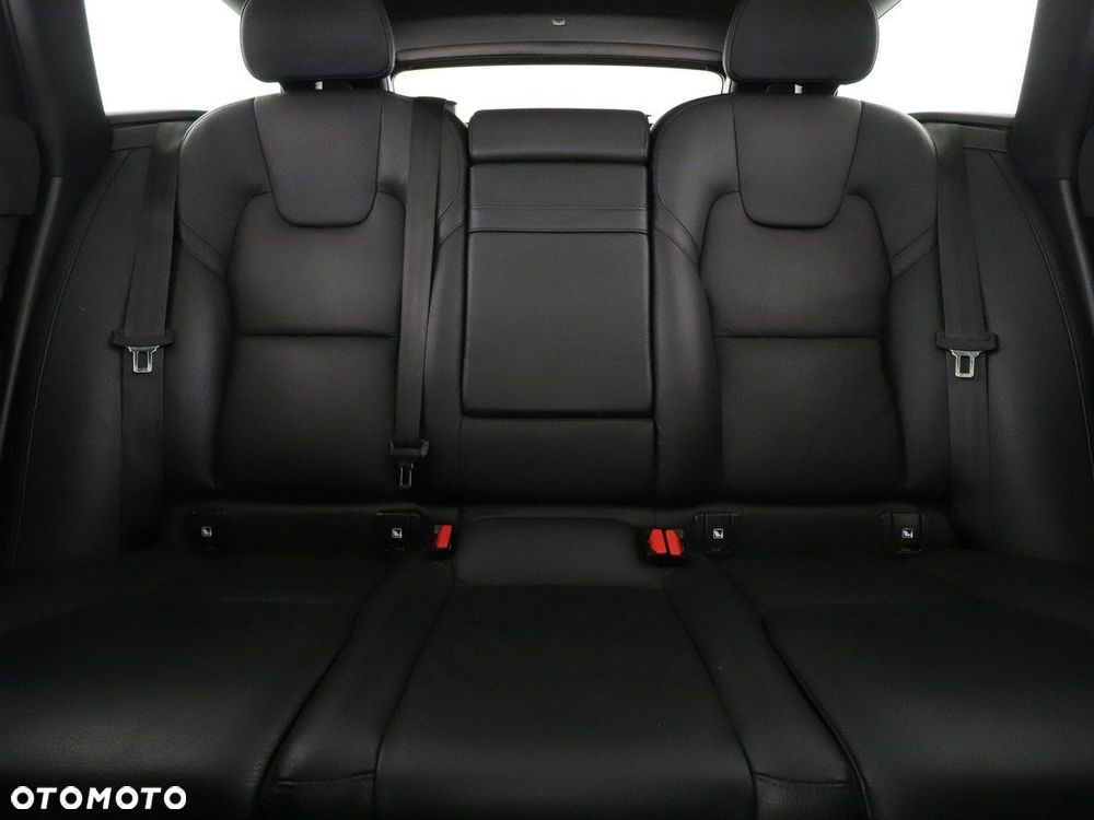 Volvo V90 T8 Twin Engine AWD Momentum - 19