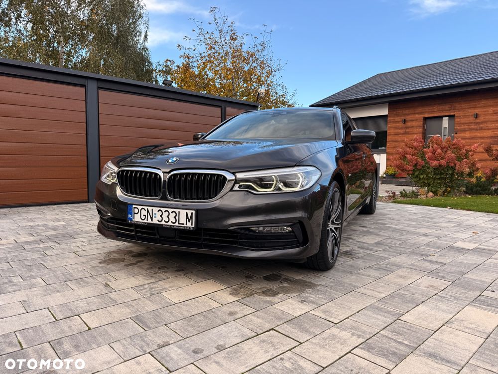 BMW Seria 5 520d Sport Line - 1