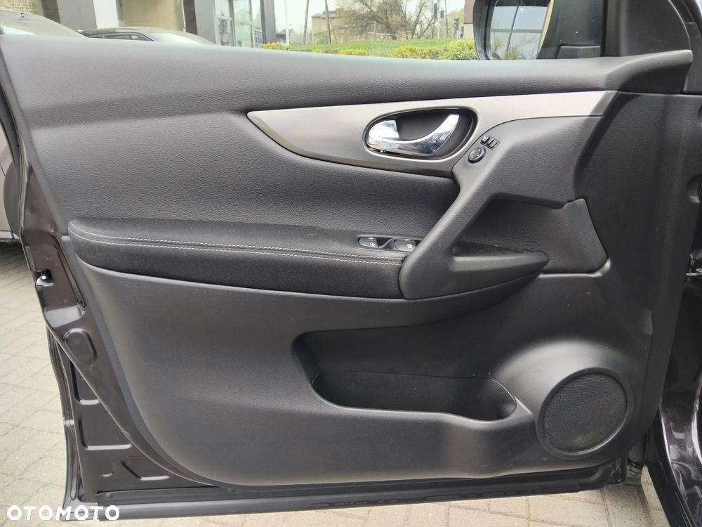 Nissan Qashqai 1.2 DIG-T N-Connecta EU6 - 21