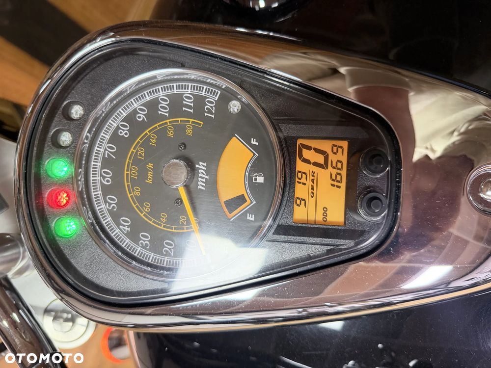 Suzuki Boulevard - 5