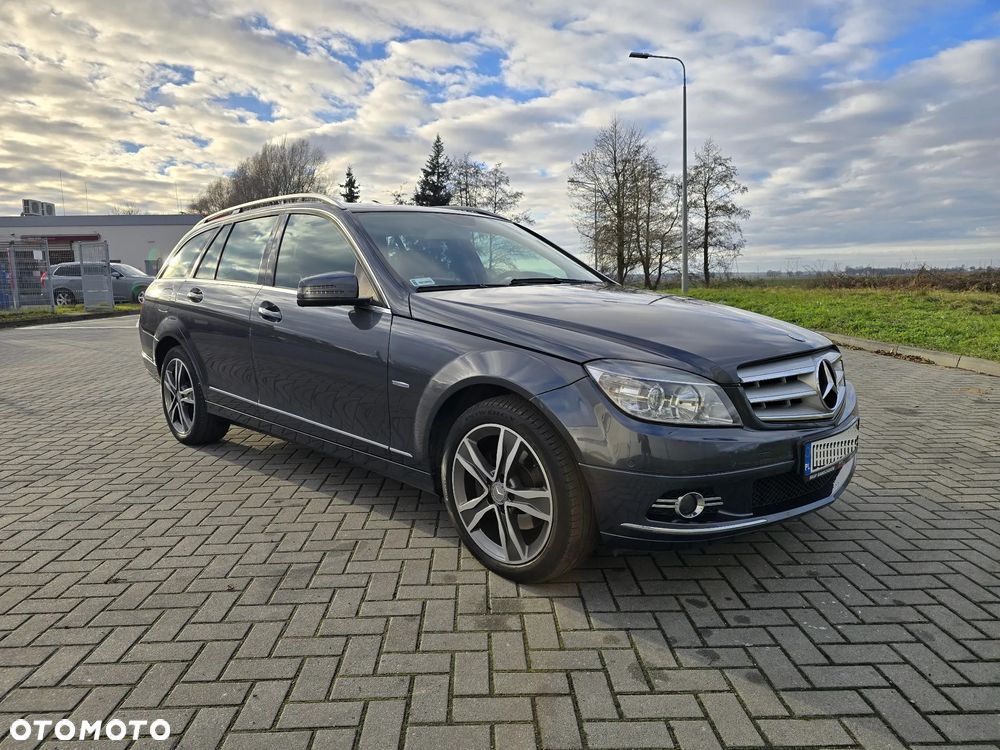 Mercedes-Benz Klasa C 220 CDI BlueEff Avantgarde - 2