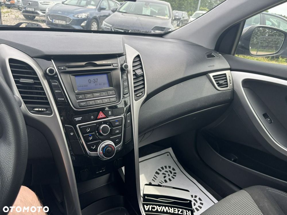 Hyundai i30 - 24