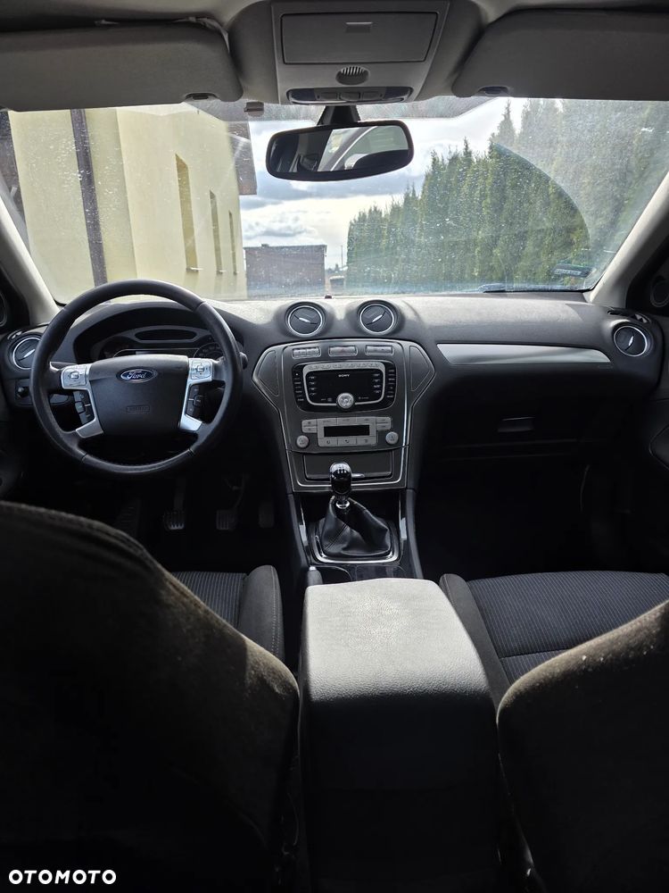 Ford Mondeo 1.8 TDCi Titanium - 10