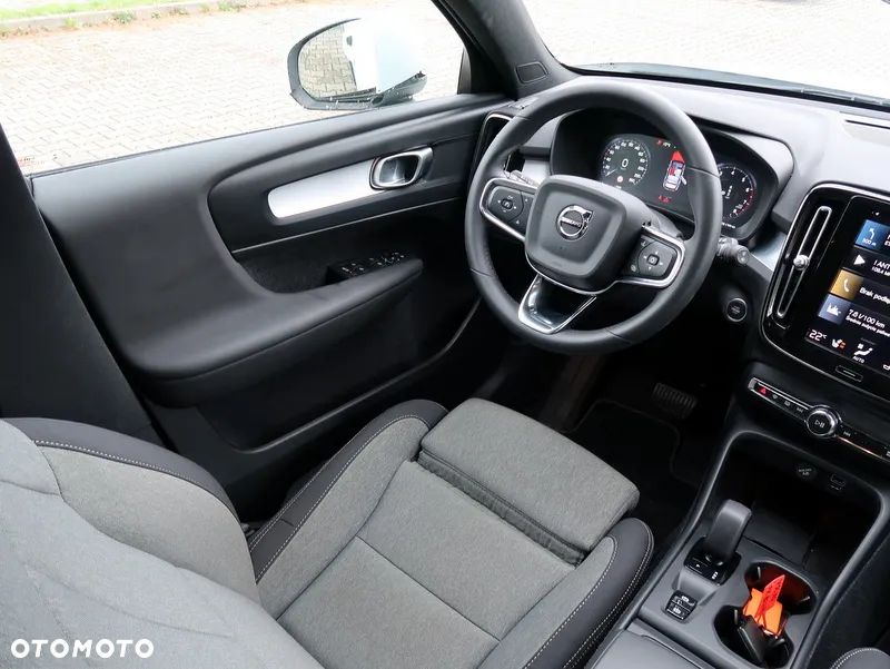 Volvo XC 40 T2 Essential - 13