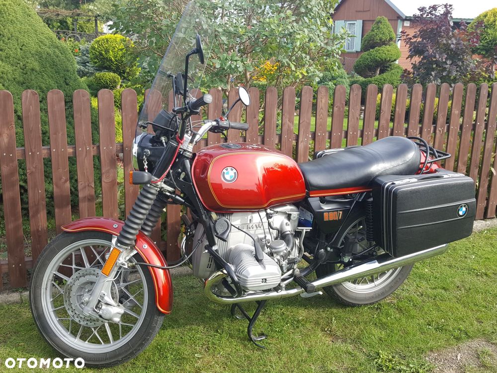 BMW R - 1