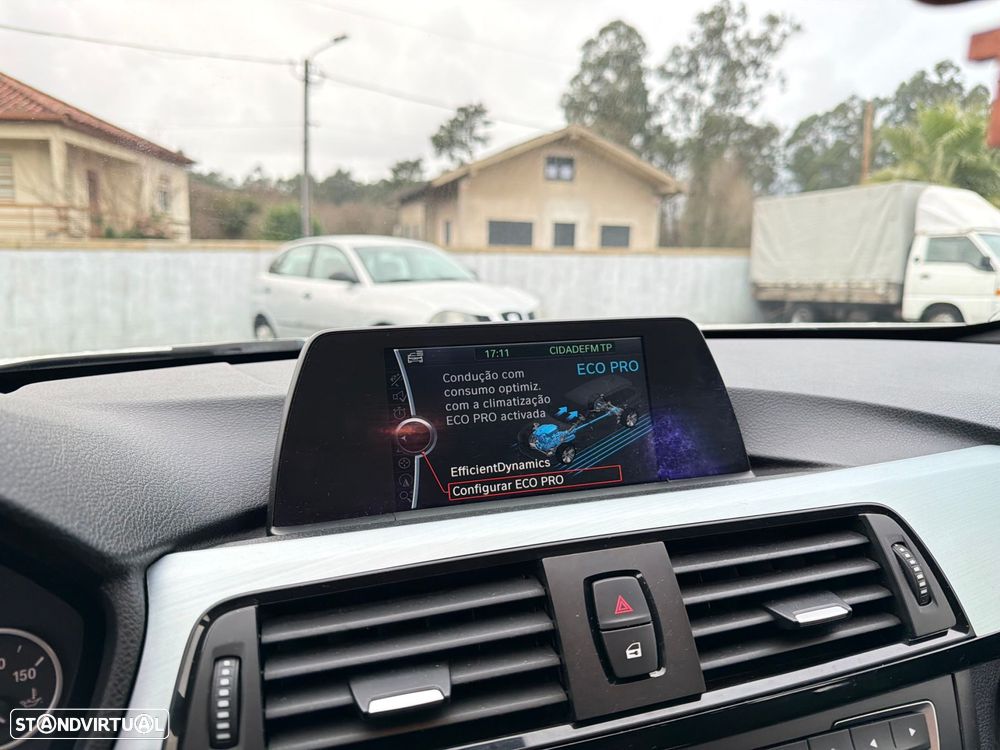 BMW 318 d Pack M - 18