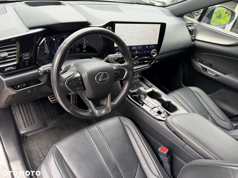 Lexus NX 450h+ F Sport AWD - 8