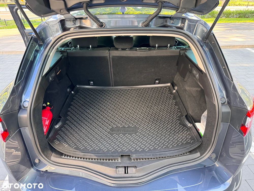 Renault Megane ENERGY dCi 110 EDC GT LINE - 19