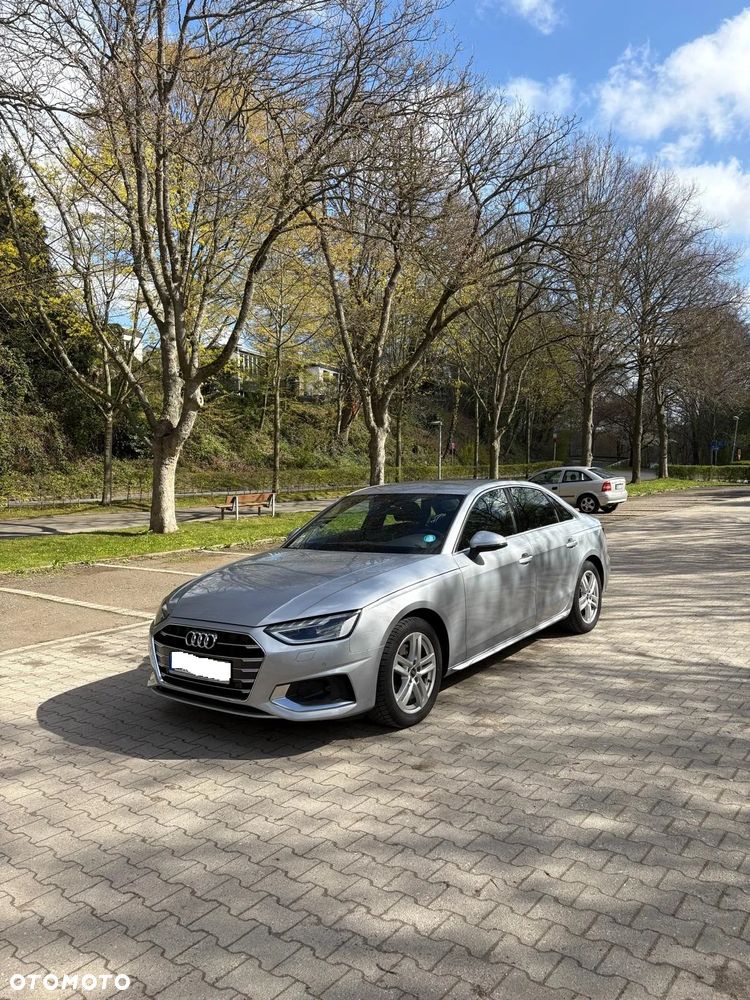 Audi A4 Limousine - 8