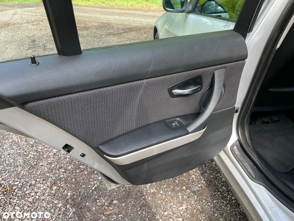 BMW Seria 3 320d DPF - 25