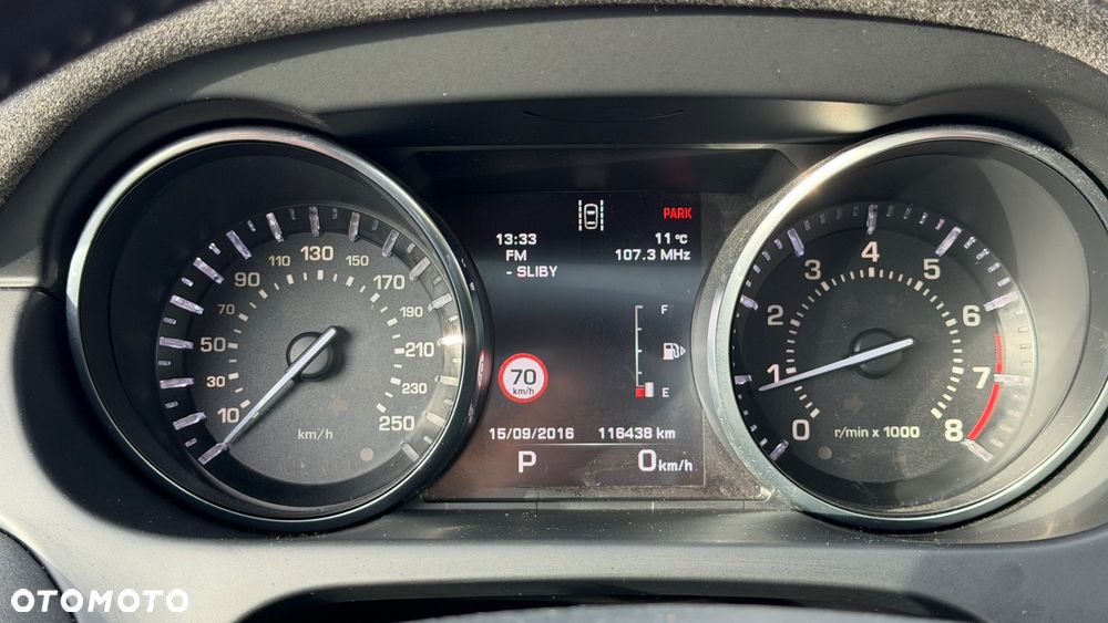 Land Rover Discovery Sport - 13