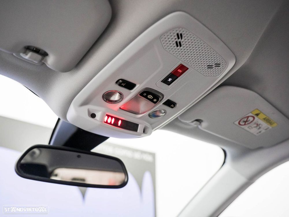 Peugeot e-2008 50 kWh Active Pack - 33