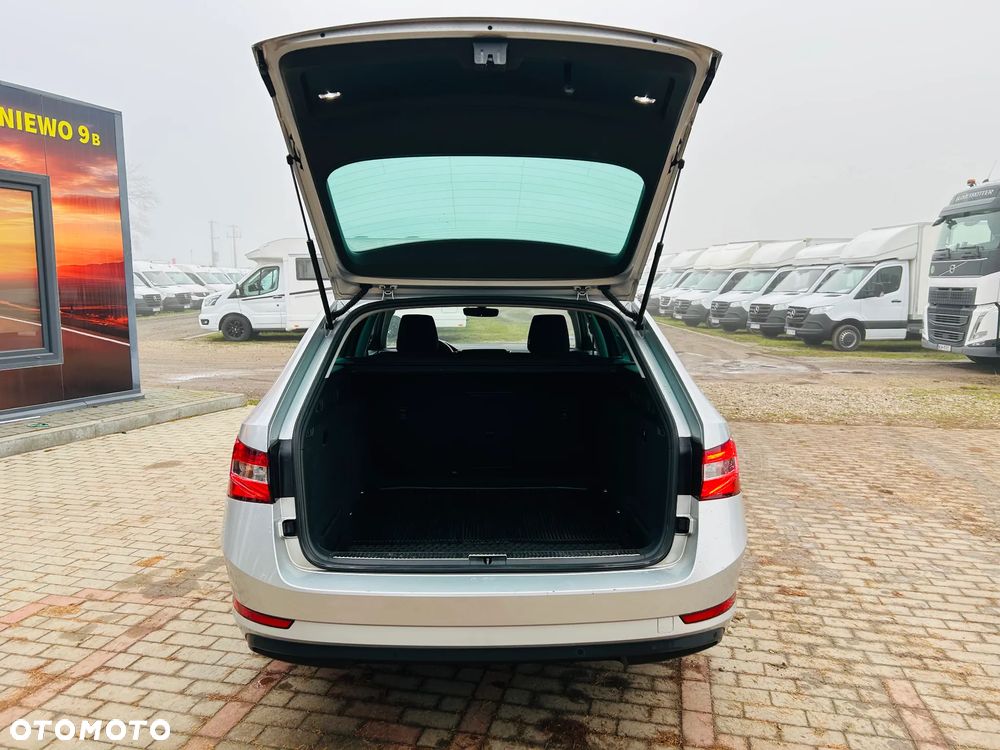 Skoda Superb 2.0 TDI Style DSG7 - 19