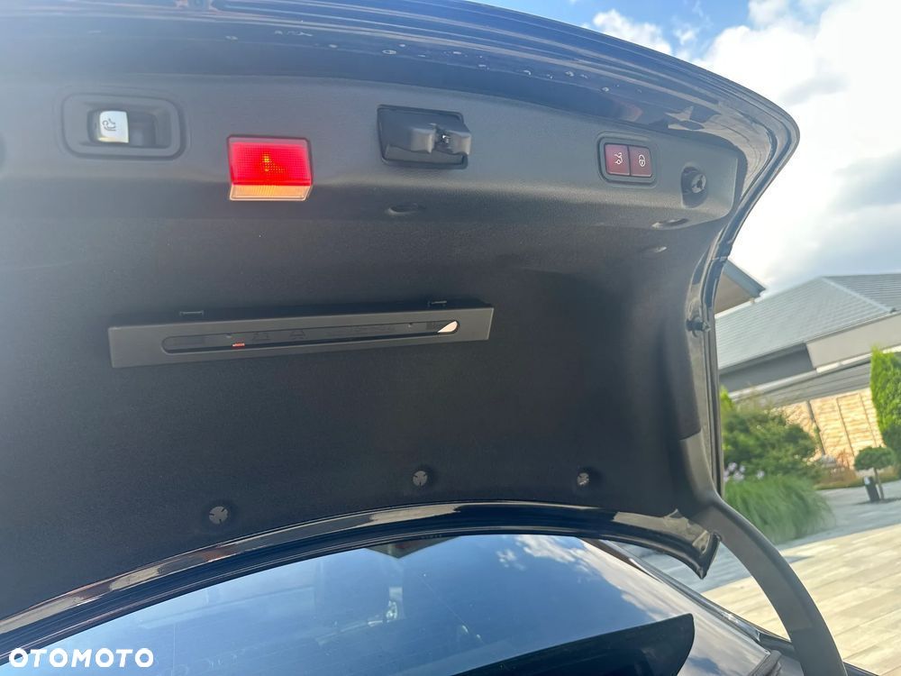 Mercedes-Benz Klasa E - 4