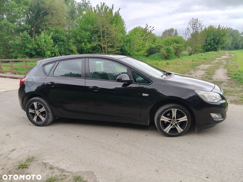 Opel Astra 1.6 Essentia - 7