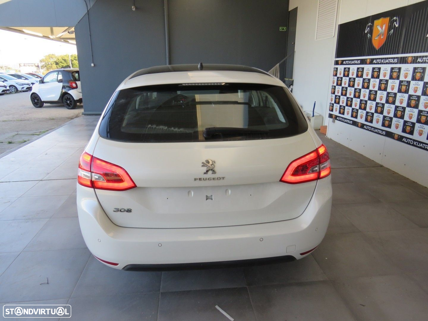 Peugeot 308 SW - 11