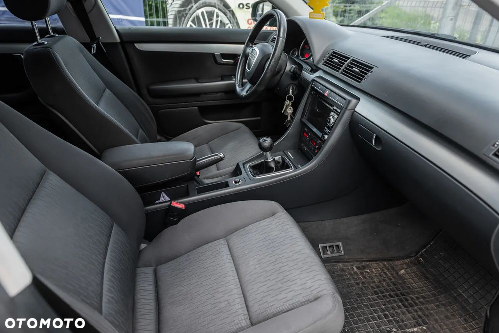 Audi A4 2.0 TDI - 24