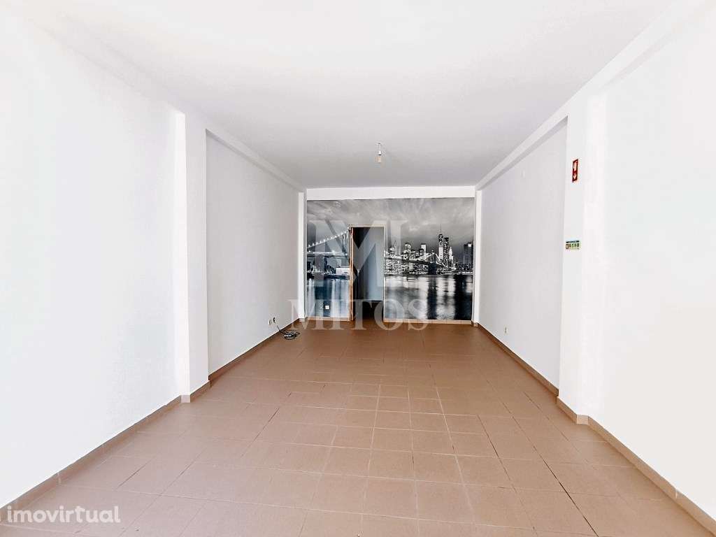 Loja para comércio e serviços em Barroselas - Viana do Castelo - Grande imagem: 2/14