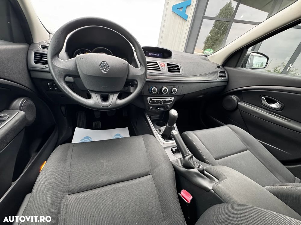 Renault Megane 1.6 16V 100 Authentique - 25