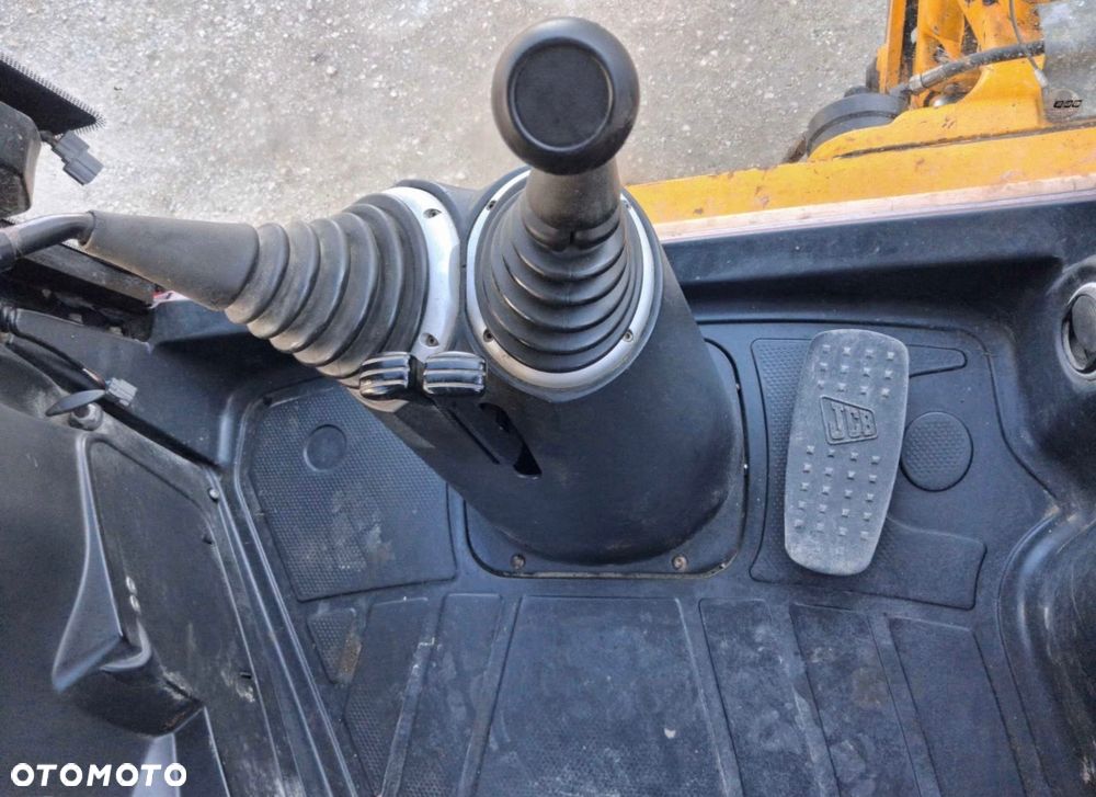 JCB 3CX - 4
