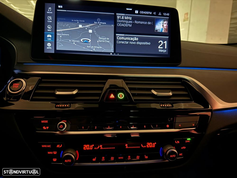 BMW 530 e Pack Desportivo M - 55