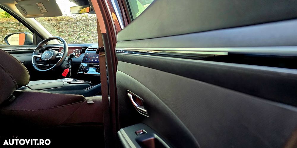 Hyundai Tucson 1.6 T-GDi HEV 2WD Select - 11