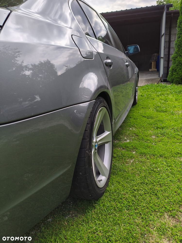 BMW Seria 5 525d - 7