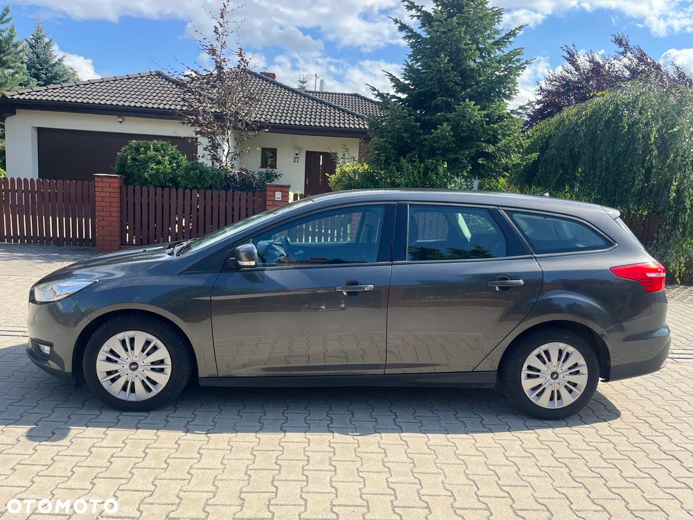 Ford Focus 1.5 TDCi SYNC Edition - 10