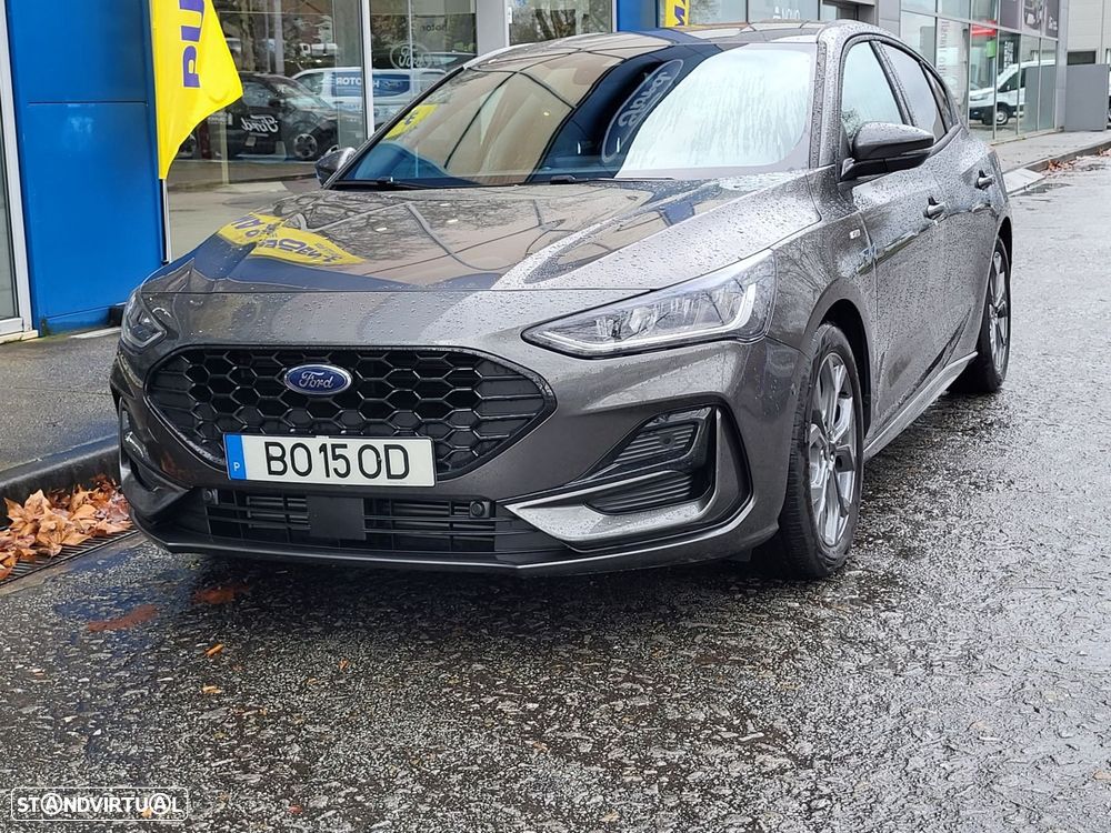 Ford Focus 1.0 EcoBoost MHEV ST-Line X - 2