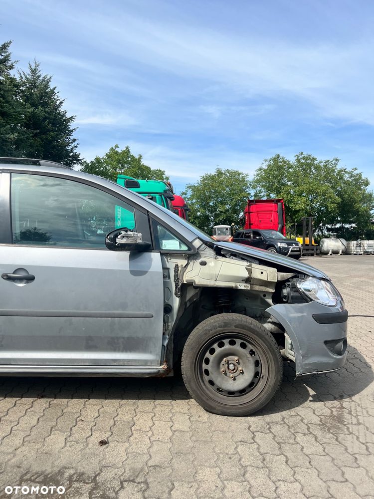 Volkswagen Touran 1.4 TSI Trendline - 2