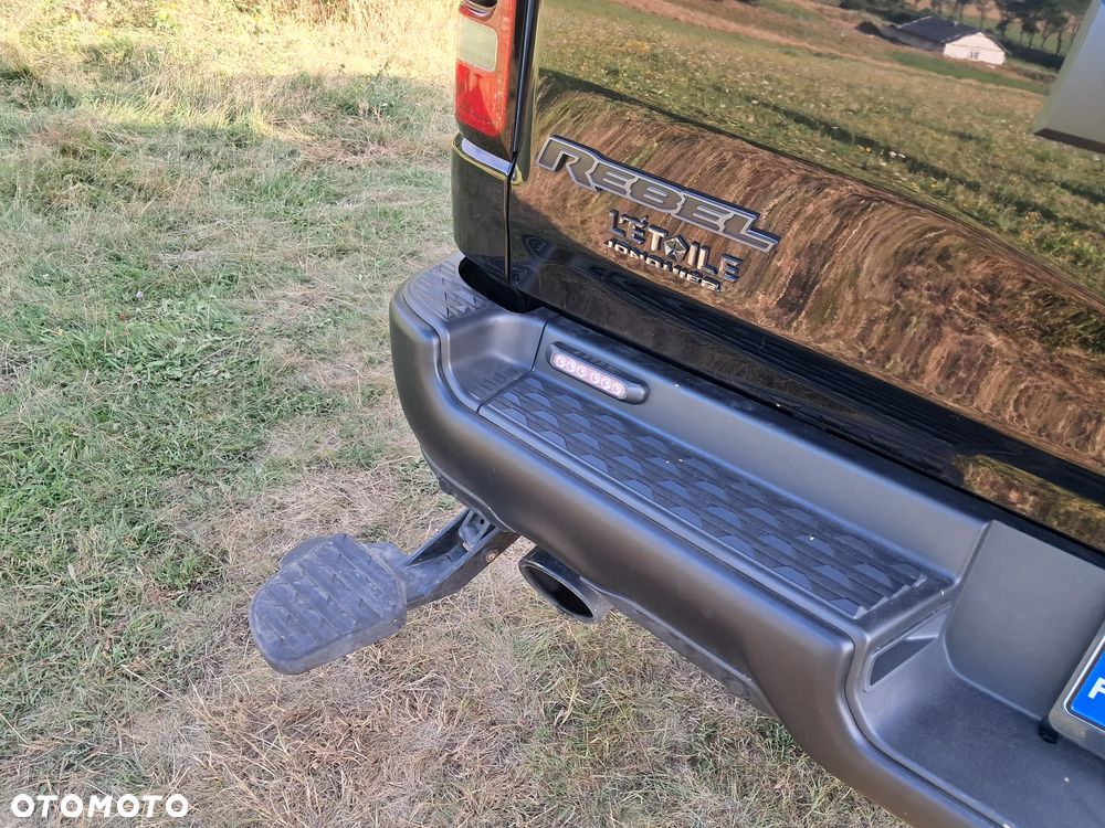 RAM 1500 5.7 Crew Cab Rebel - 21