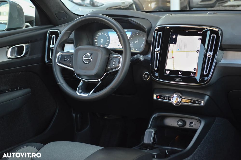 Volvo XC 40 T2 AT8 Momentum - 5