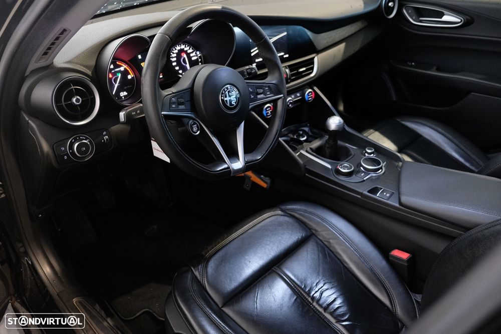Alfa Romeo Giulia 2.2 D Super - 13