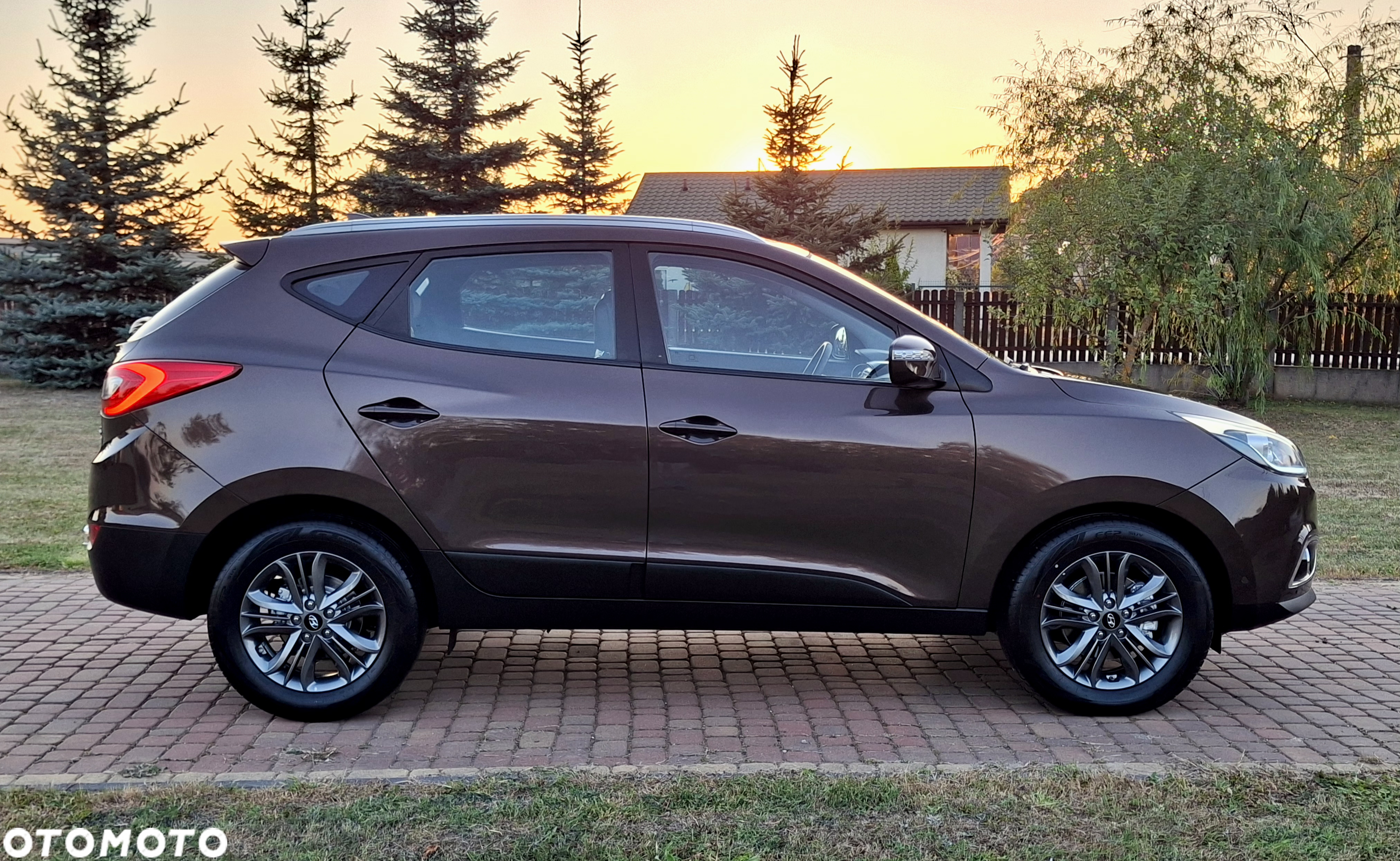 Hyundai ix35 2.0 CRDi 4WD Automatik Premium - 4