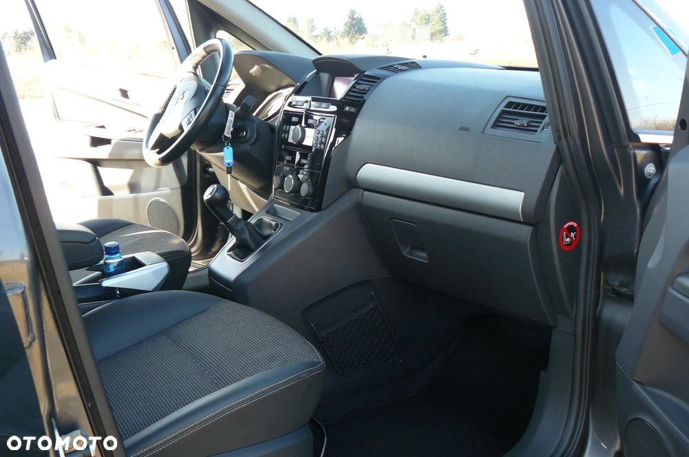 Opel Zafira - 14