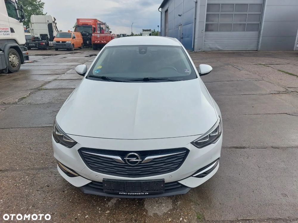 Opel Insignia - 19