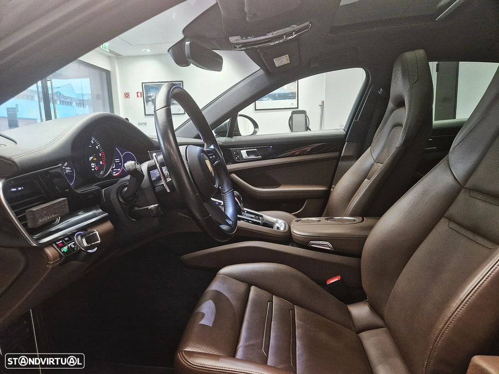 Porsche Panamera 4 E-Hybrid - 14