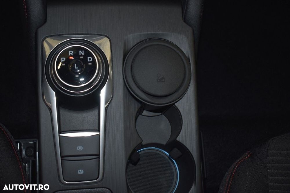 Ford Focus 1.5 EcoBlue 8AT ST-Line X - 19