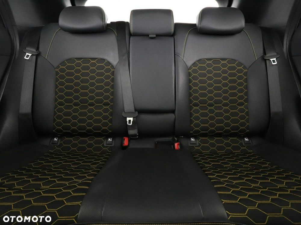 Kia XCeed 1.5 T-GDI Business Line DCT - 19