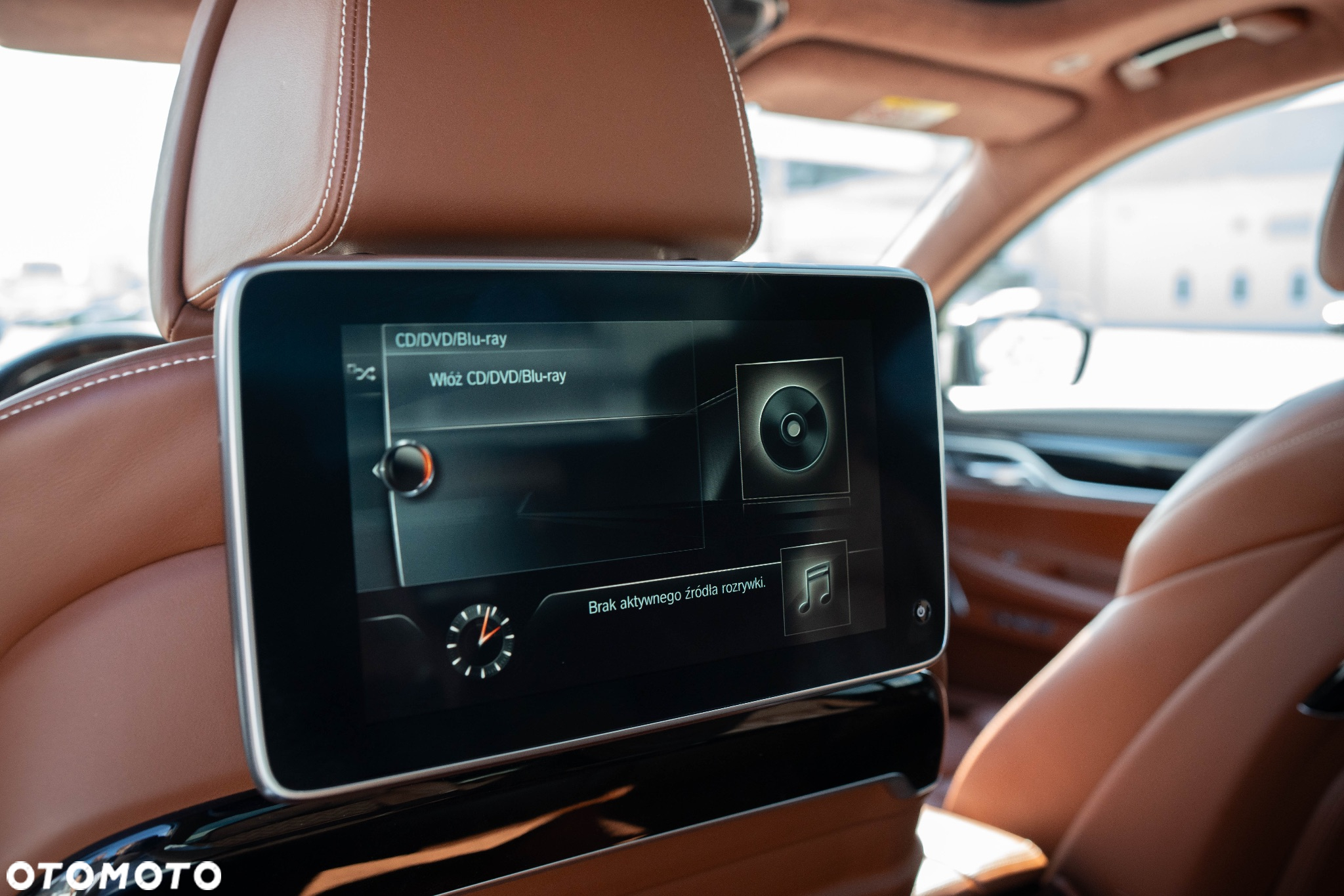 BMW Seria 7 750Li xDrive - 14