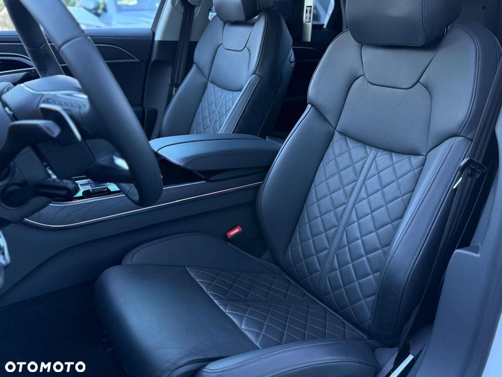Audi A8 - 14