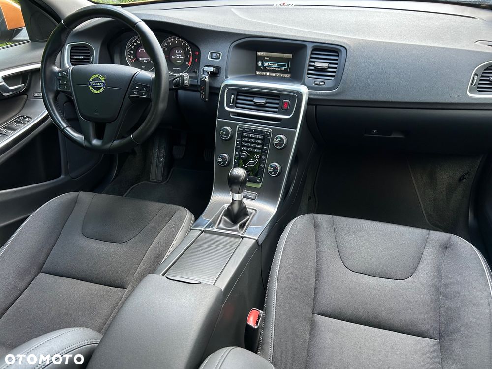 Volvo V60 T3 Edition Pro - 23