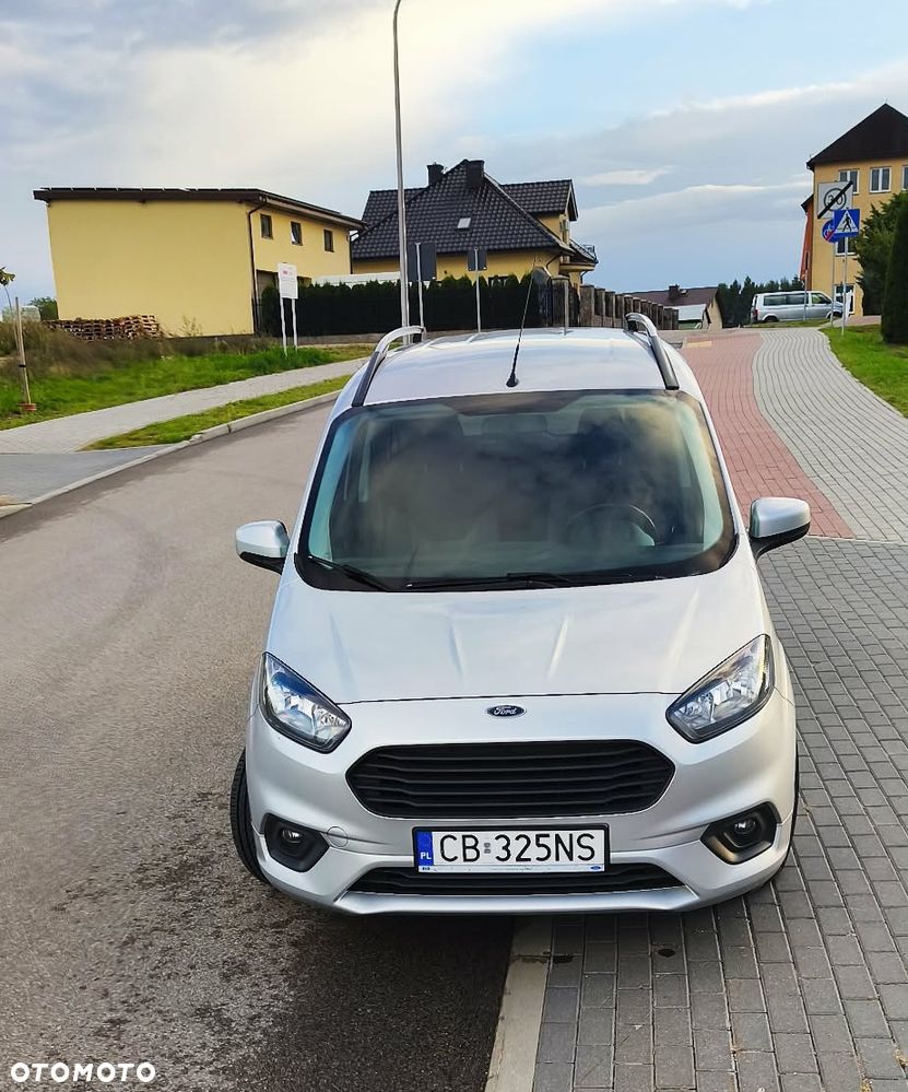 Ford Tourneo Courier 1.5 TDCi Trend - 4