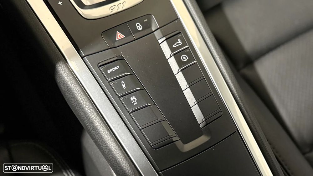 Porsche 911 (991) Carrera PDK - 28