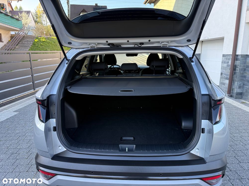 Hyundai Tucson 1.6 T-GDi 48V-Hybrid 2WD DCT Trend - 24