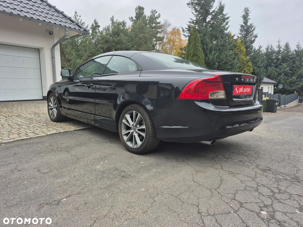 Volvo C70 D3 Momentum - 12