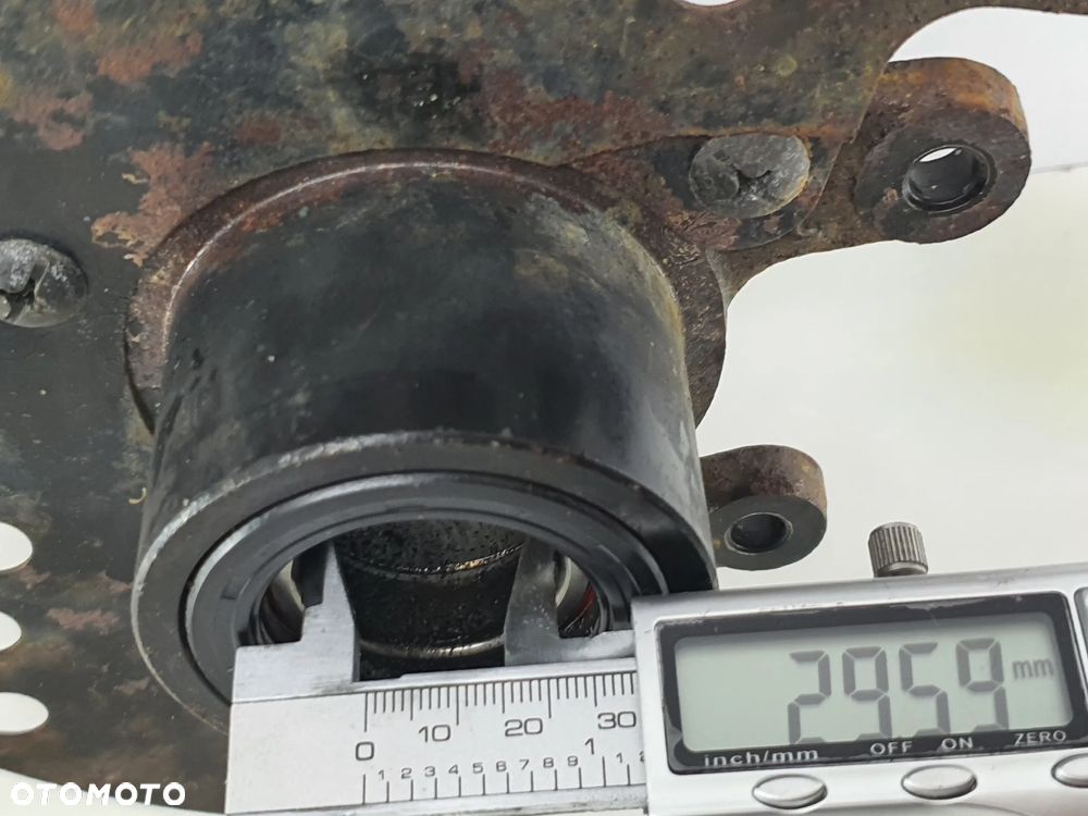 ZWROTNICA LEWA PRZOD GB BLADE 550 TGB TARGET - 14