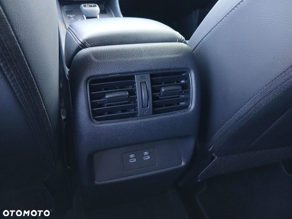 Nissan Qashqai 1.3 DIG-T MHEV N-Connecta Xtronic - 25