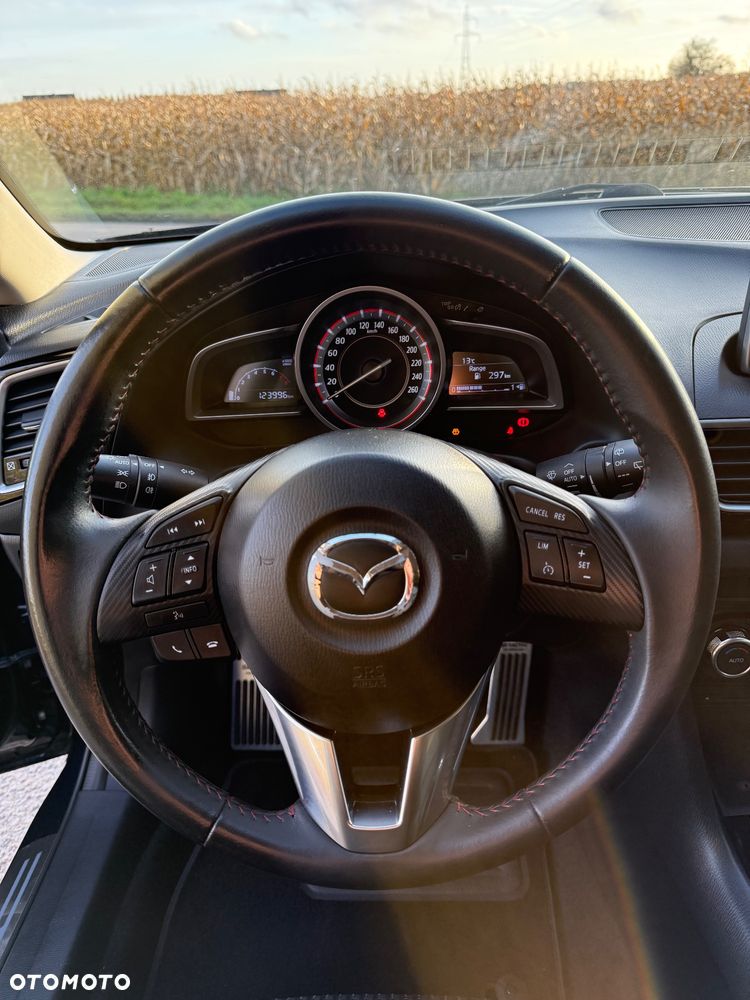 Mazda 3 SKYACTIV-G 2.0 M-Hybrid SELECTION - 26