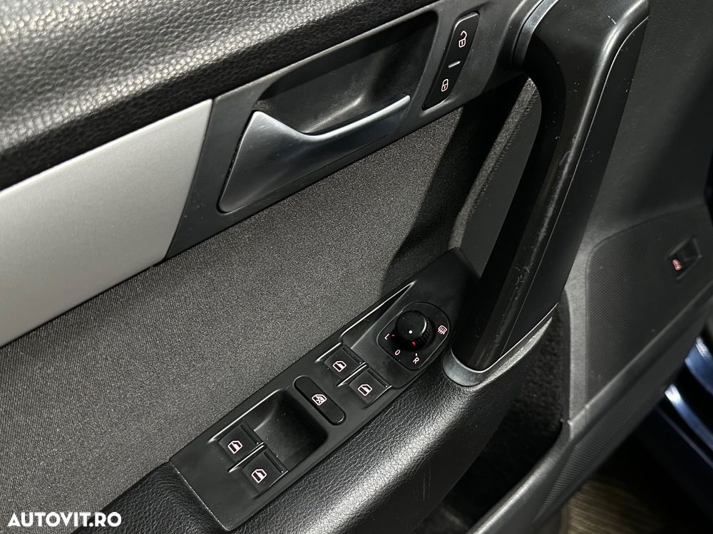 Volkswagen Passat 2.0 TDI Blue TDI Comfortline - 13